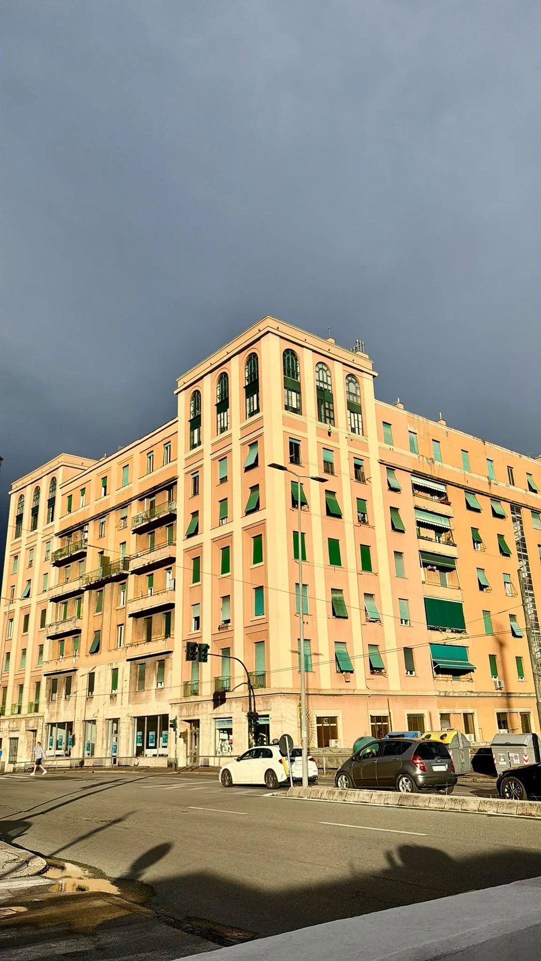 Facciata del palazzo di Casa Bella a Genova